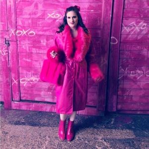 Meet your Posher, Keeley